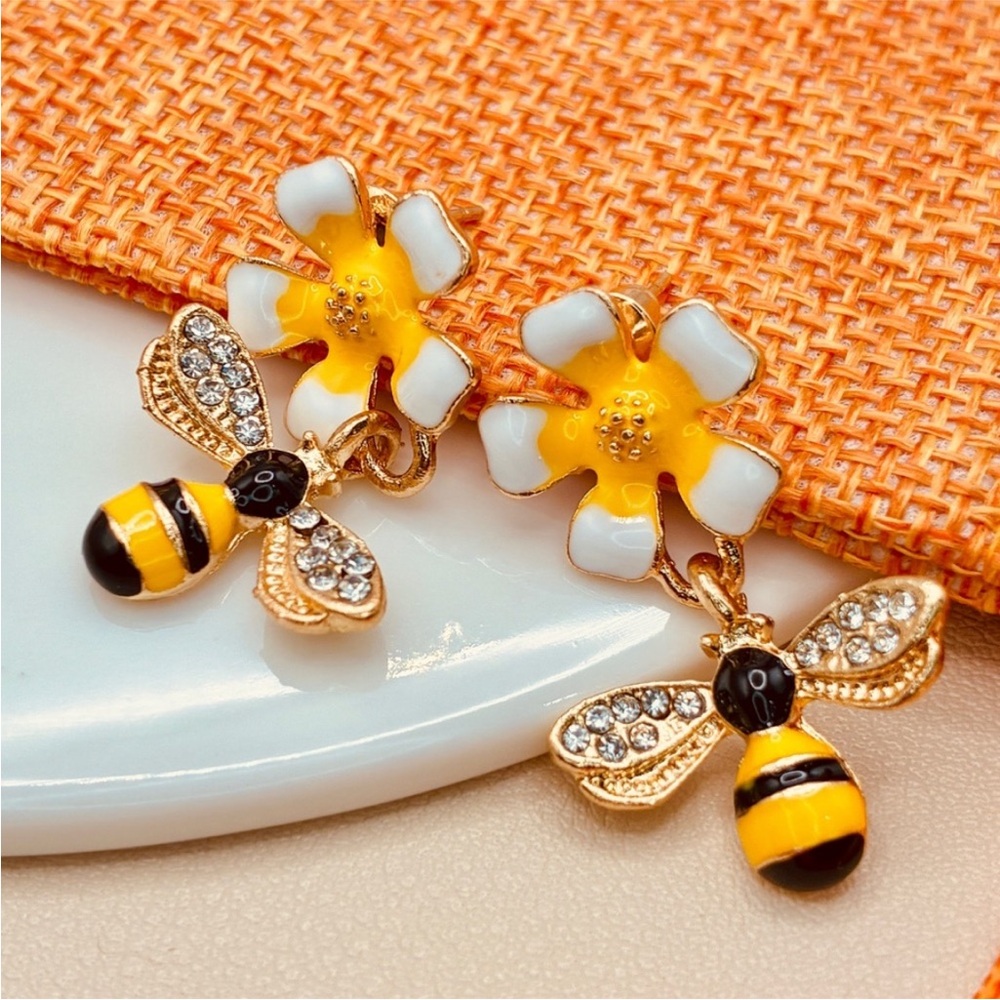 Pretty Bee and Flower Enamel CZ Dangle Drop Earrings